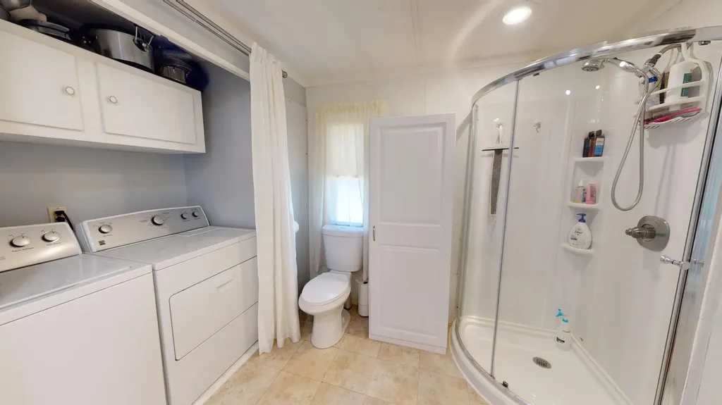 86 Middle Road Sabattus ME 04280