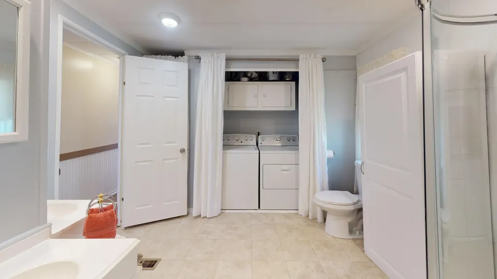 86 Middle Road Sabattus ME 04280