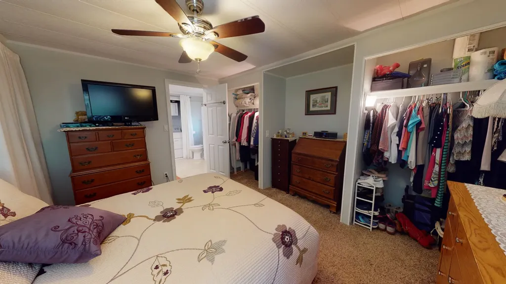 86 Middle Road Sabattus ME 04280