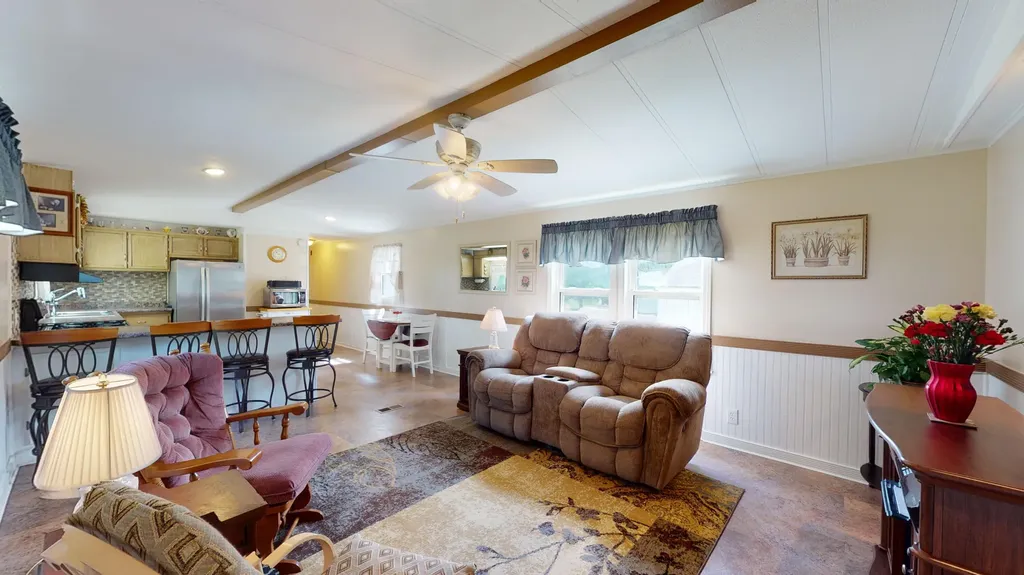 86 Middle Road Sabattus ME 04280