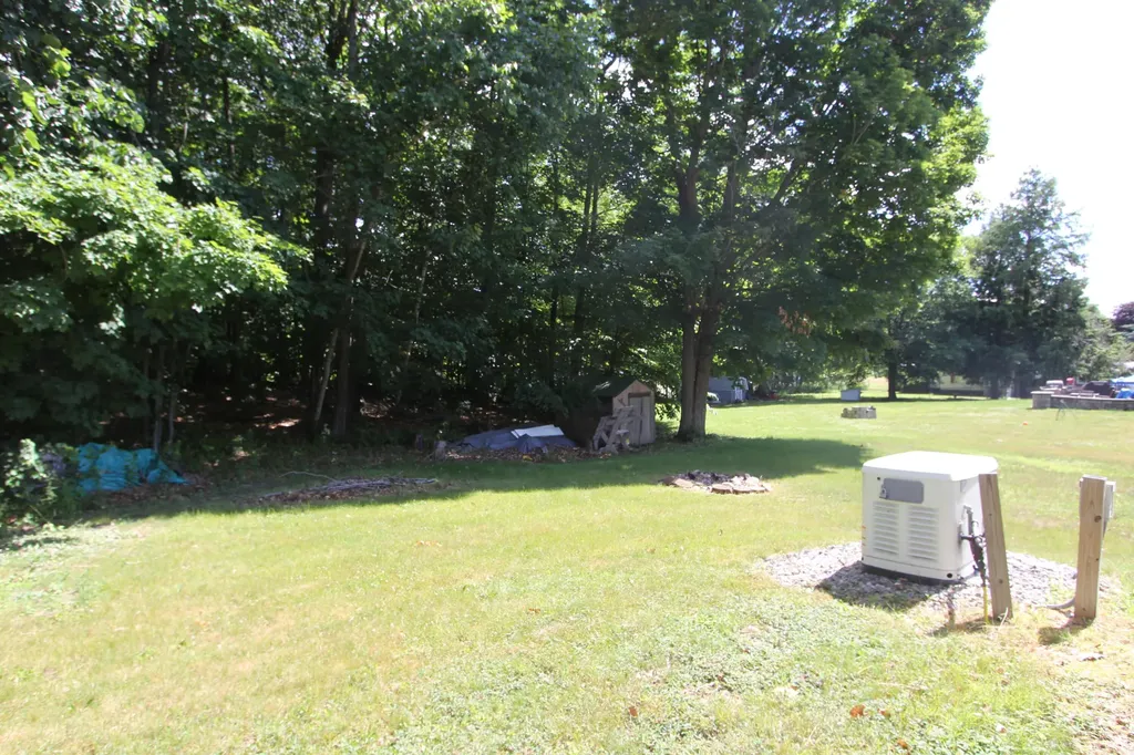86 Middle Road Sabattus ME 04280