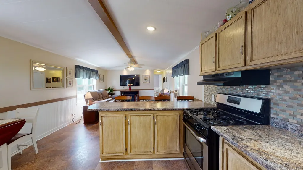 86 Middle Road Sabattus ME 04280