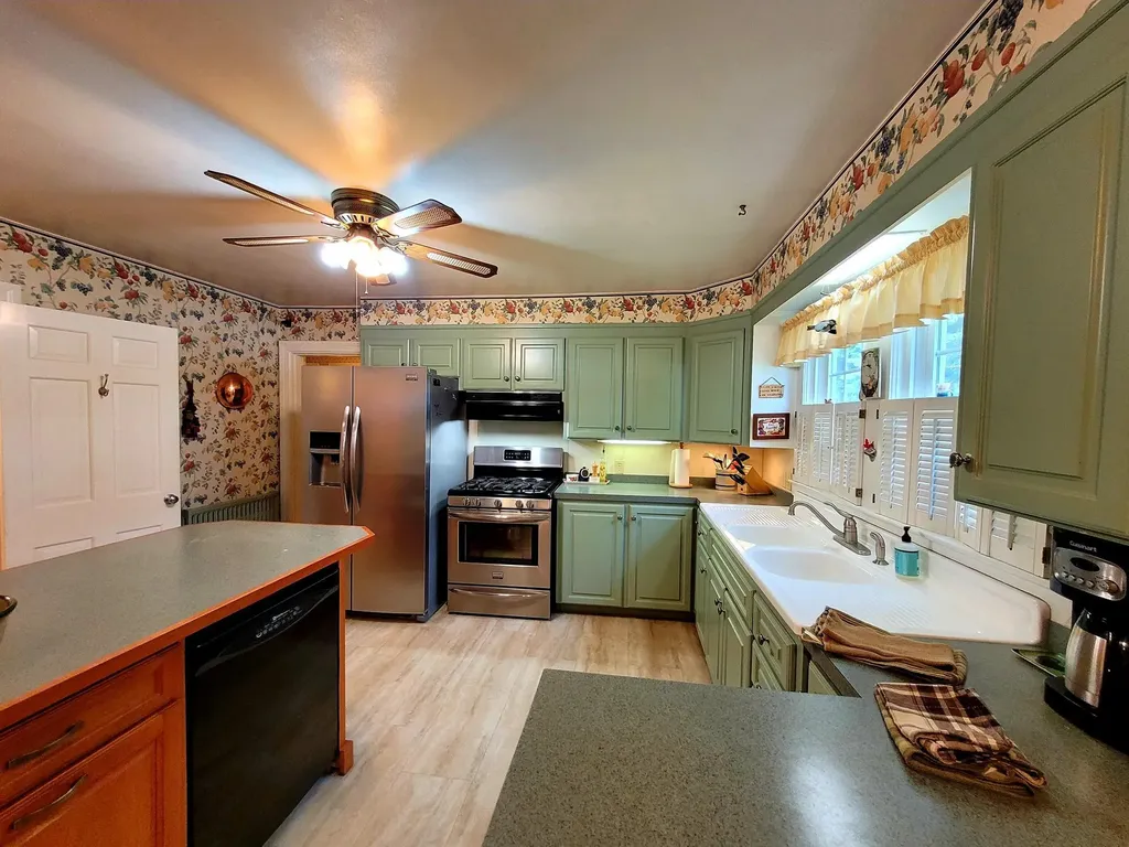 11 Winchester Street Fairfield ME 04937