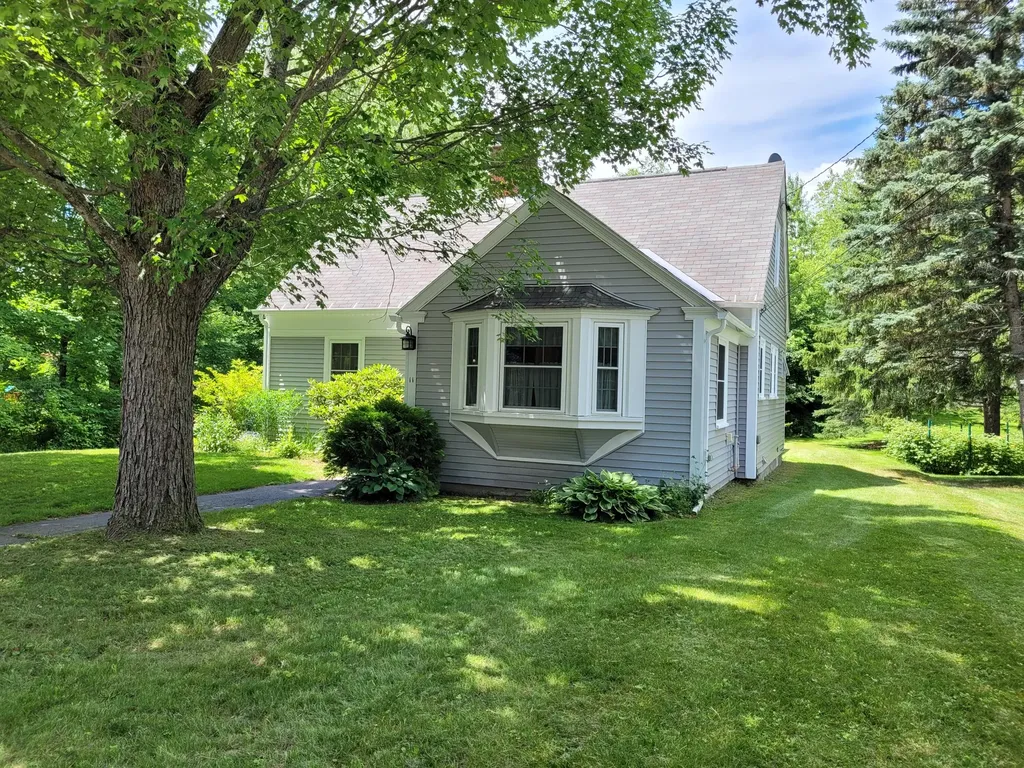 11 Winchester Street Fairfield ME 04937