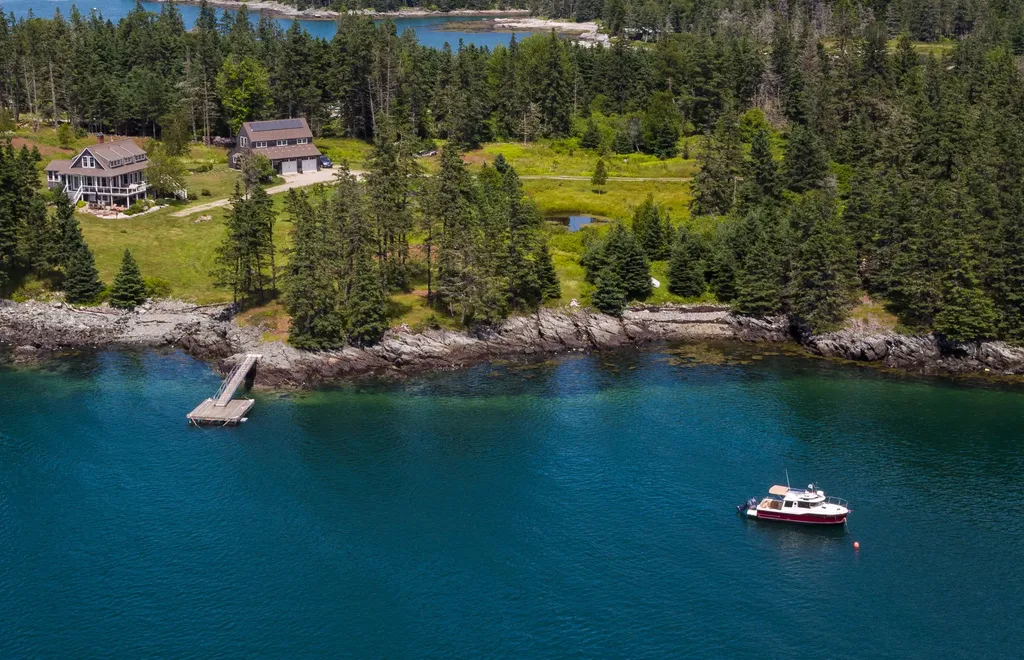 319 Crocketts River Road Vinalhaven ME 04863