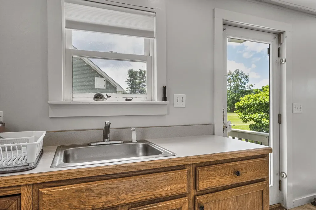 64 Cole Road Union ME 04862