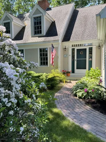 12 Lockwood Drive Kennebunk ME 04043
