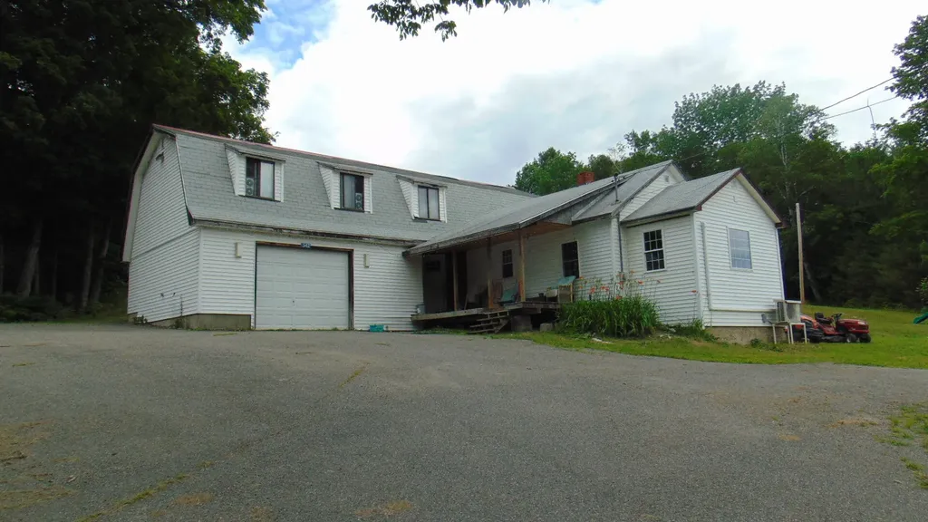 342 Lee Road Lincoln ME 04457
