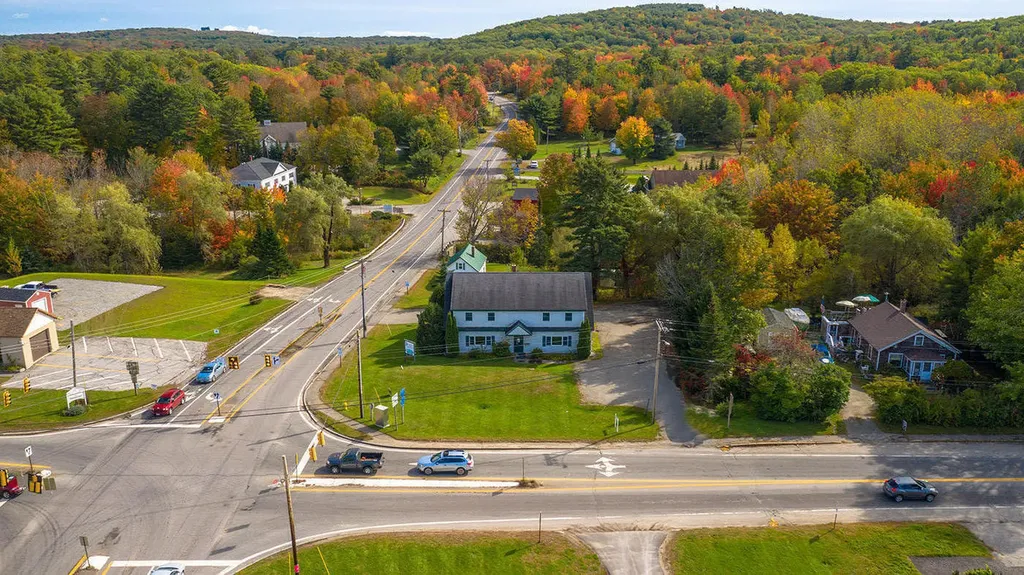 650 Rockland Street Rockport ME 04856