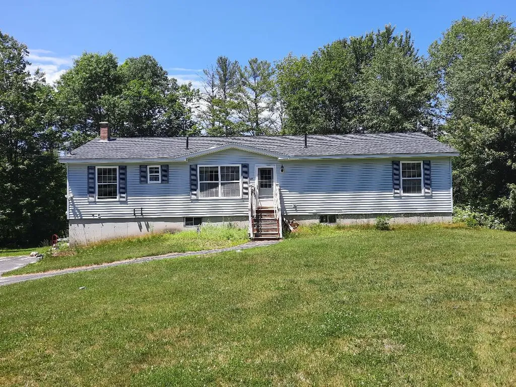 40 Newhall Road Windham ME 04062