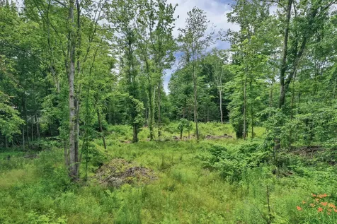 18 Surrey Lane Eliot ME 03903