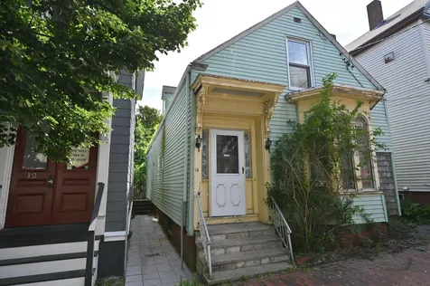14 Dow Street Portland ME 04102