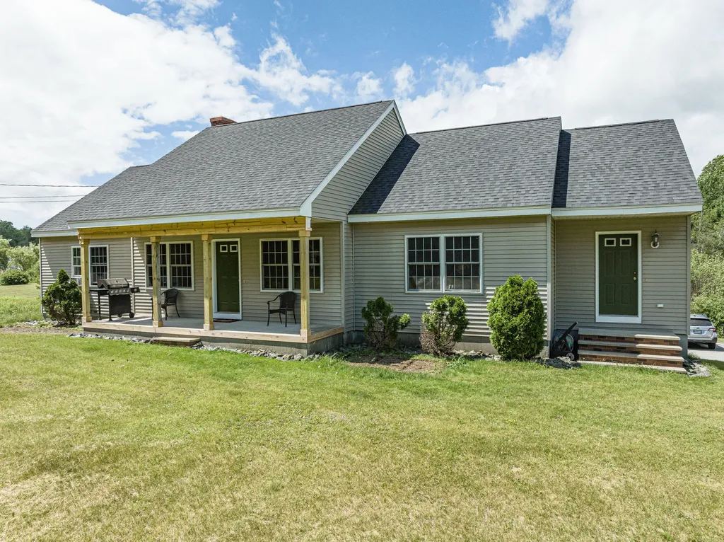 354 River Road Windham ME 04062