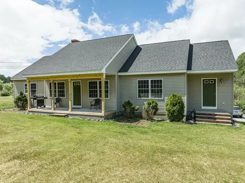 354 River Road Windham ME 04062
