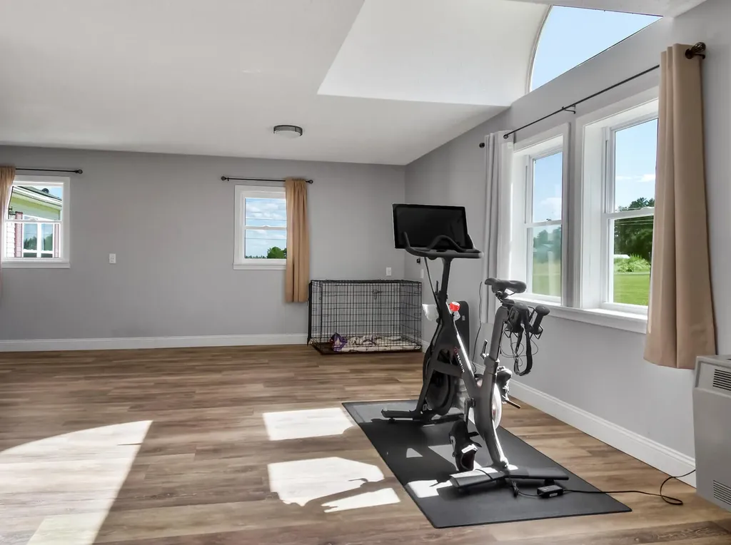 6 Kennedy Drive Palmyra ME 04965