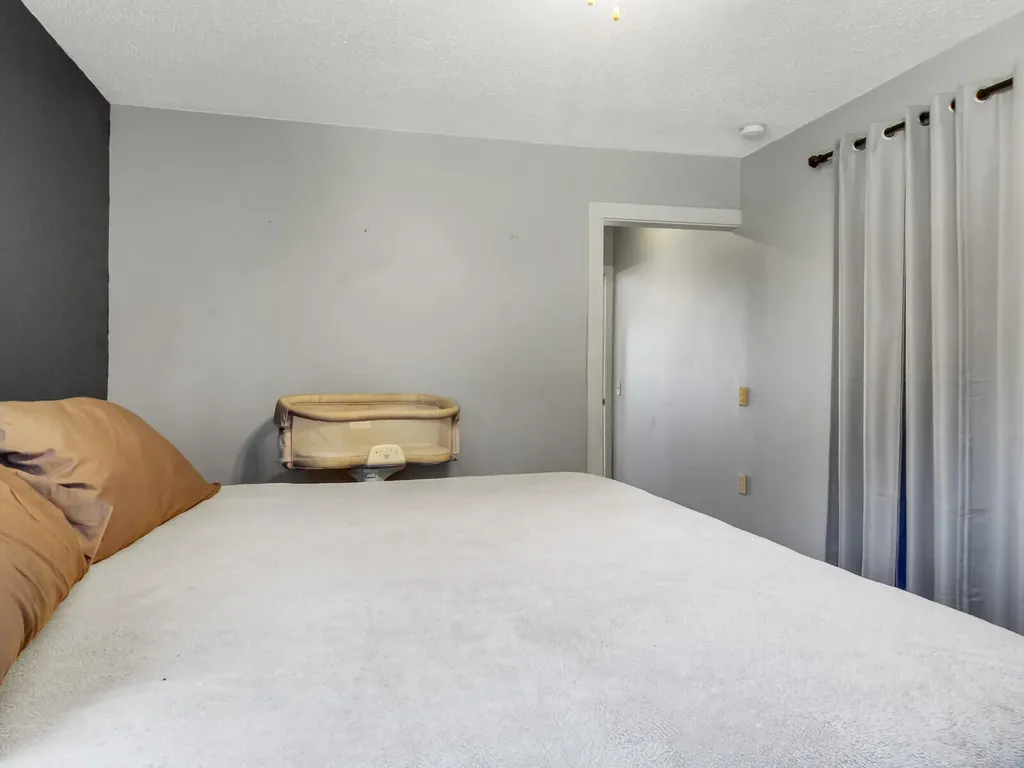 6 Kennedy Drive Palmyra ME 04965