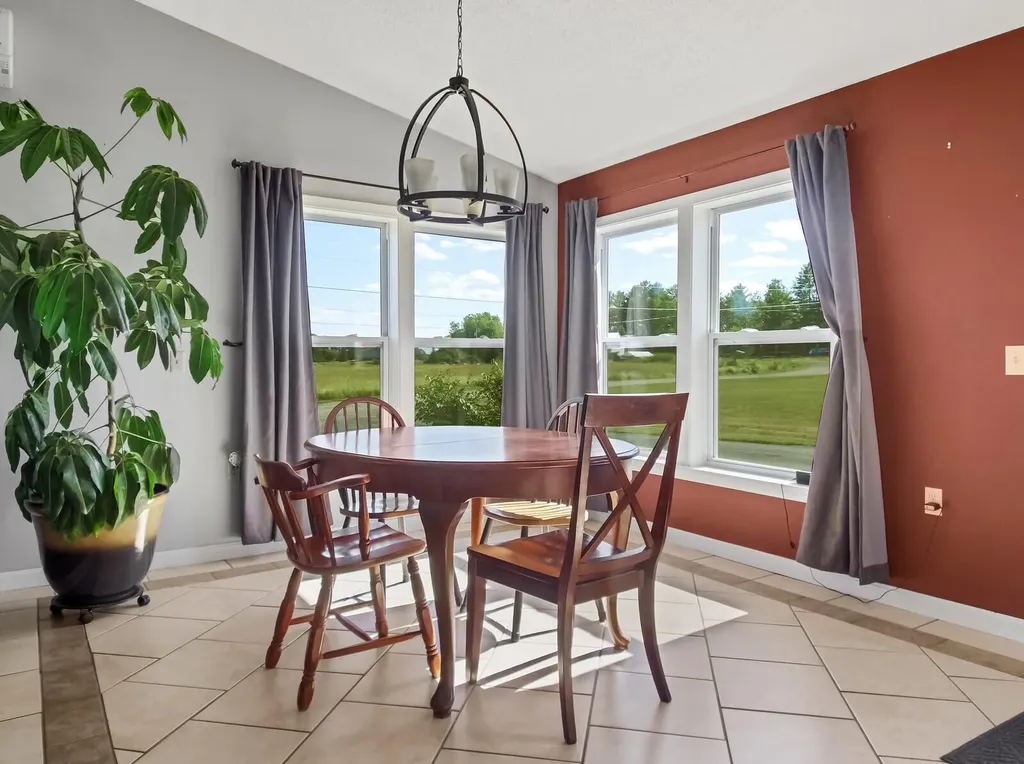 6 Kennedy Drive Palmyra ME 04965