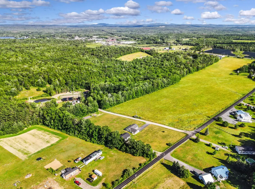 6 Kennedy Drive Palmyra ME 04965