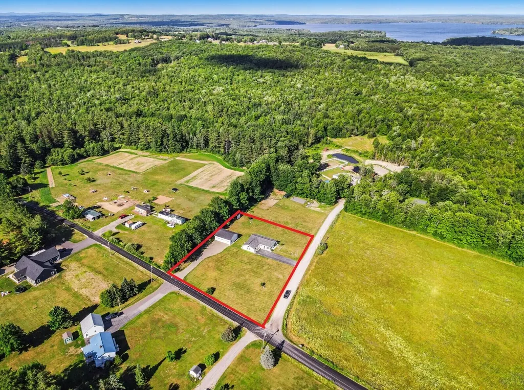 6 Kennedy Drive Palmyra ME 04965