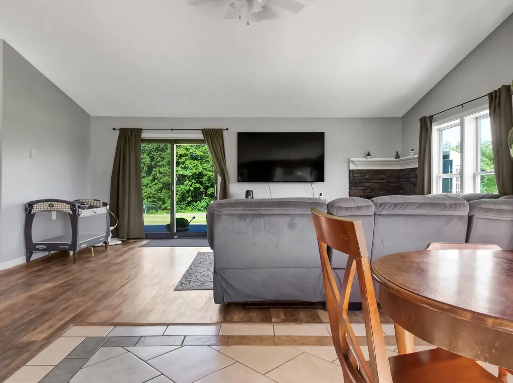 6 Kennedy Drive Palmyra ME 04965