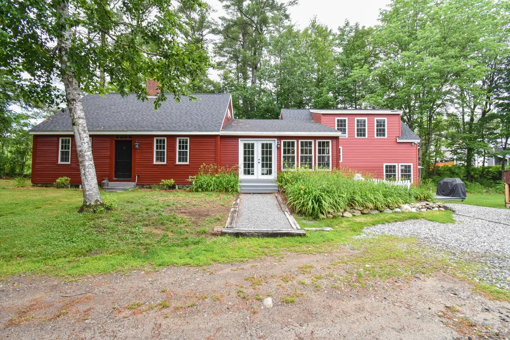1181 Ridge Road Bowdoinham ME 04008