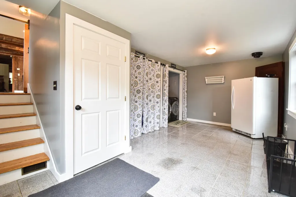 1181 Ridge Road Bowdoinham ME 04008