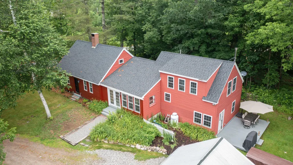 1181 Ridge Road Bowdoinham ME 04008