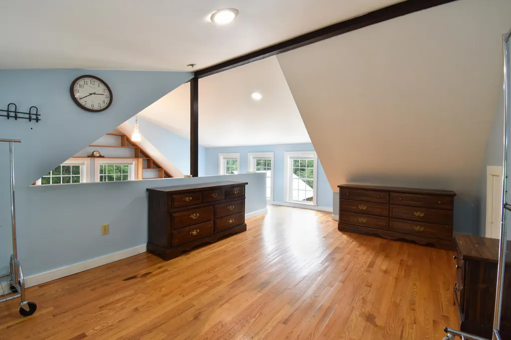 1181 Ridge Road Bowdoinham ME 04008