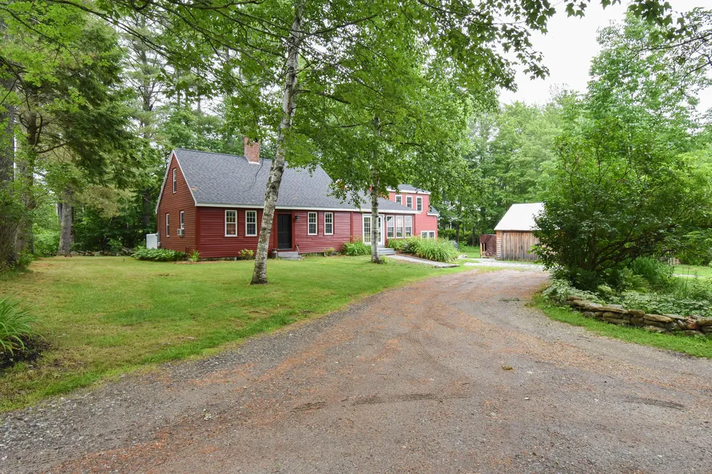 1181 Ridge Road Bowdoinham ME 04008