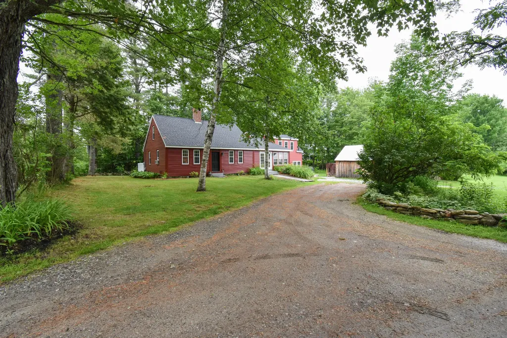 1181 Ridge Road Bowdoinham ME 04008