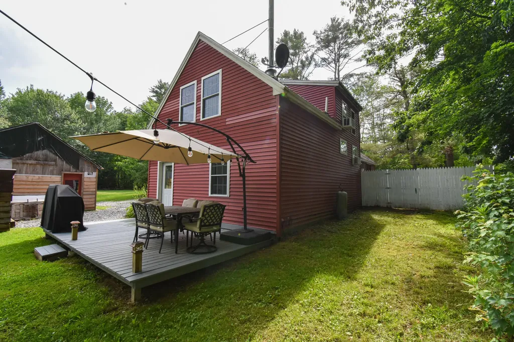1181 Ridge Road Bowdoinham ME 04008