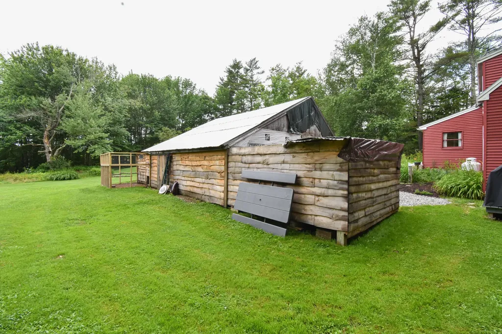 1181 Ridge Road Bowdoinham ME 04008