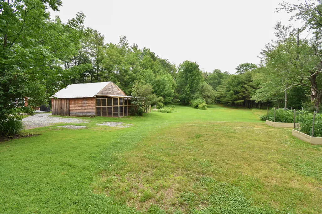 1181 Ridge Road Bowdoinham ME 04008