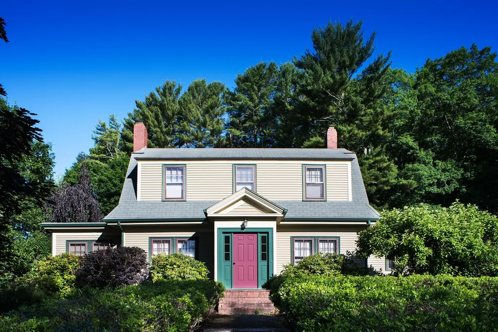24 Mills Road Newcastle ME 04553