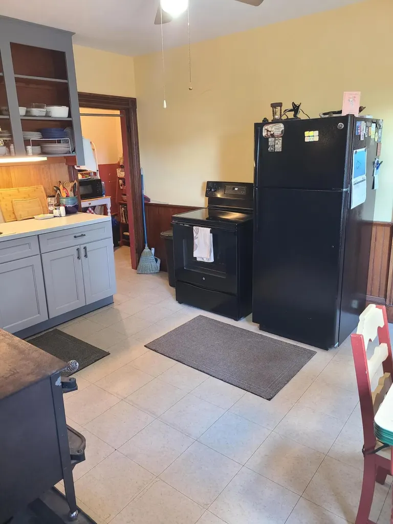 518 Main Street Oxford ME 04270
