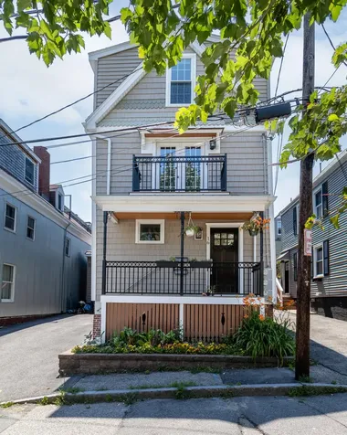 16 Tate Street Portland ME 04102