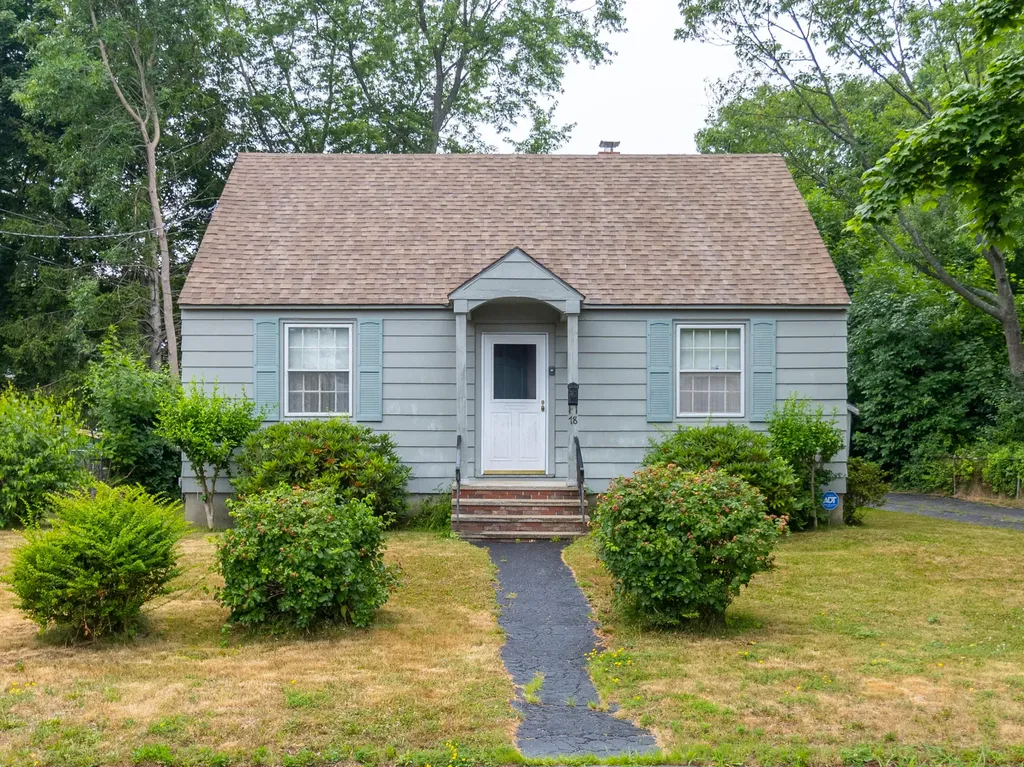 78 Inverness Street Portland ME 04103