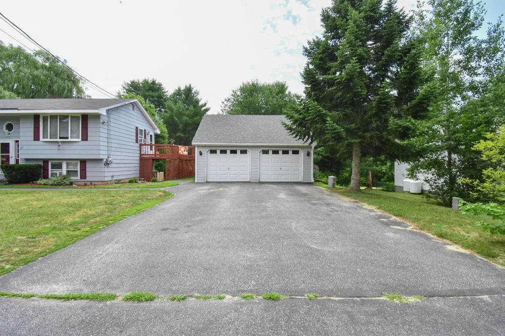 565 Sabattus Road Sabattus ME 04280