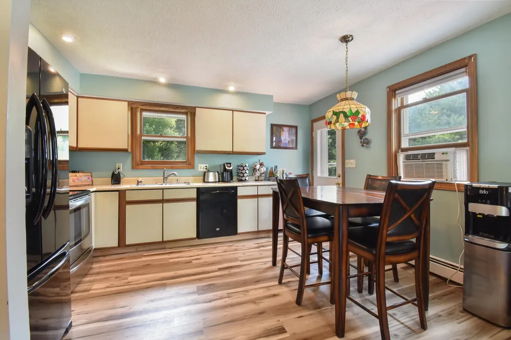 565 Sabattus Road Sabattus ME 04280