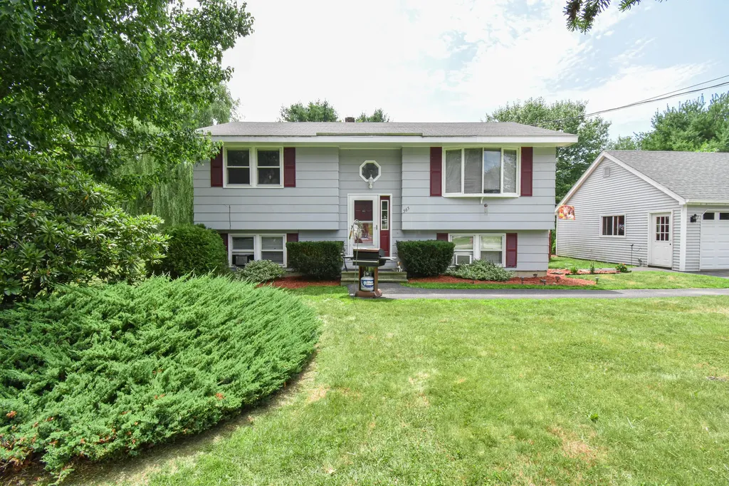 565 Sabattus Road Sabattus ME 04280