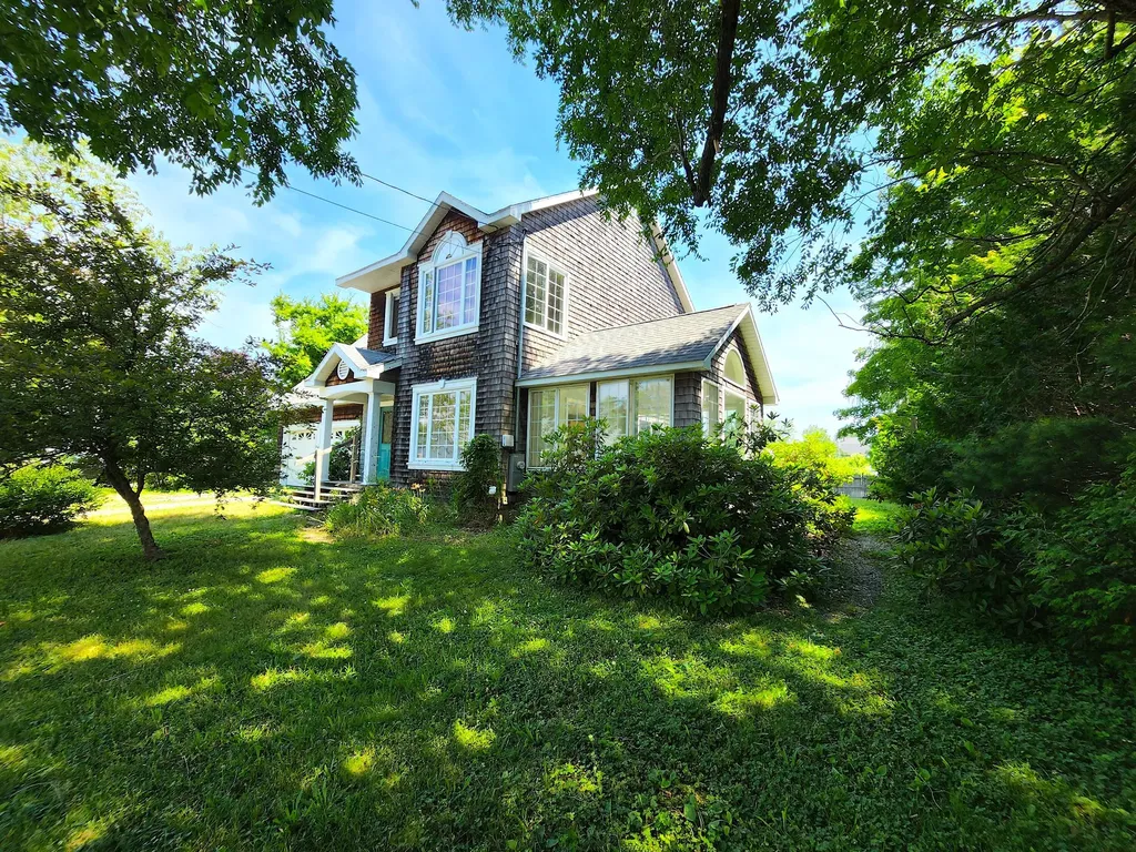 11 Pike Avenue Searsport ME 04974