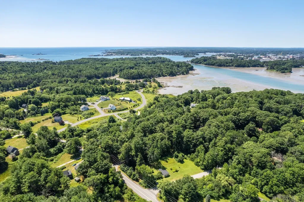 1 Goose Point Kittery ME 03905