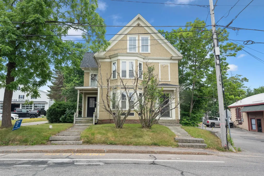 253 York Street York ME 03909