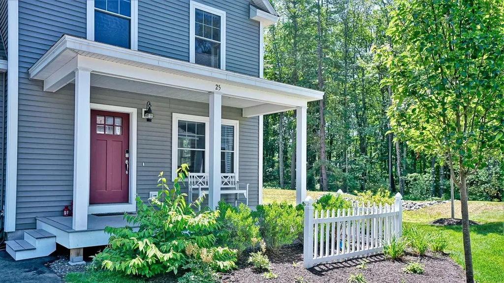 25 Webhannet Place Kennebunk ME 04043