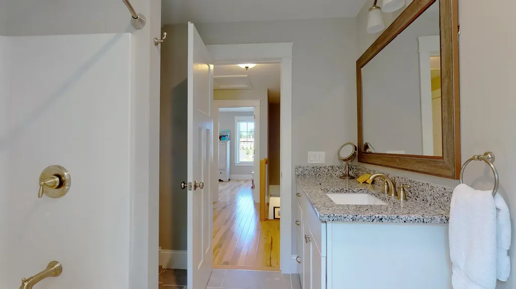 25 Webhannet Place Kennebunk ME 04043