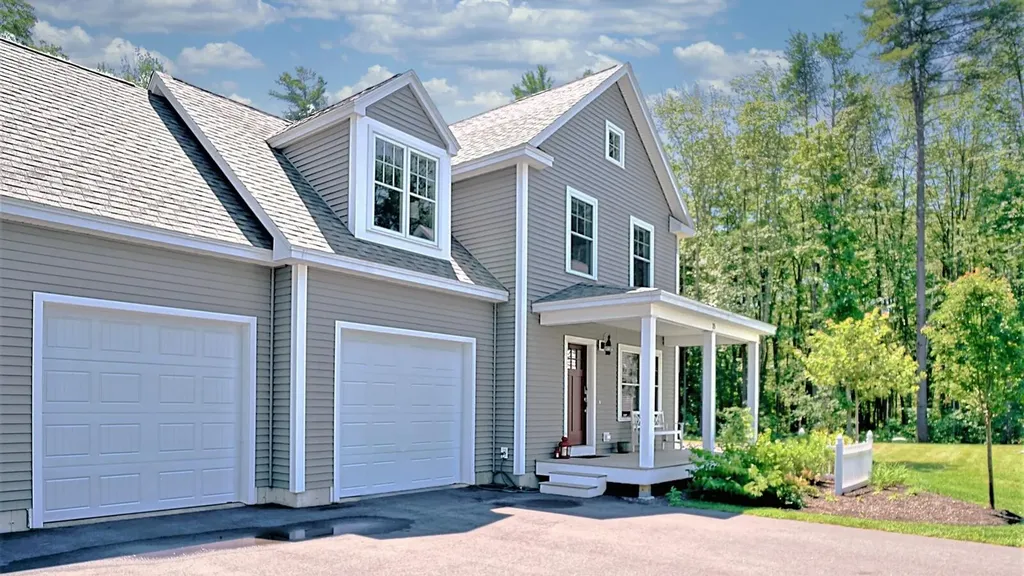 25 Webhannet Place Kennebunk ME 04043