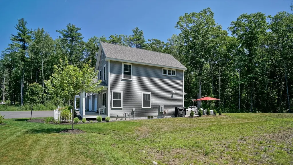 25 Webhannet Place Kennebunk ME 04043