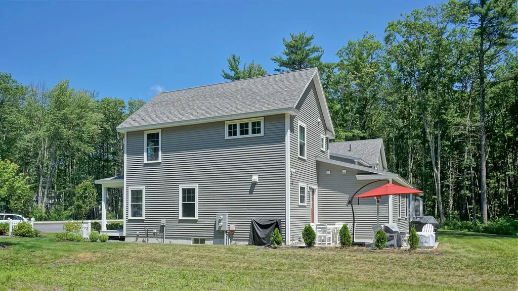25 Webhannet Place Kennebunk ME 04043