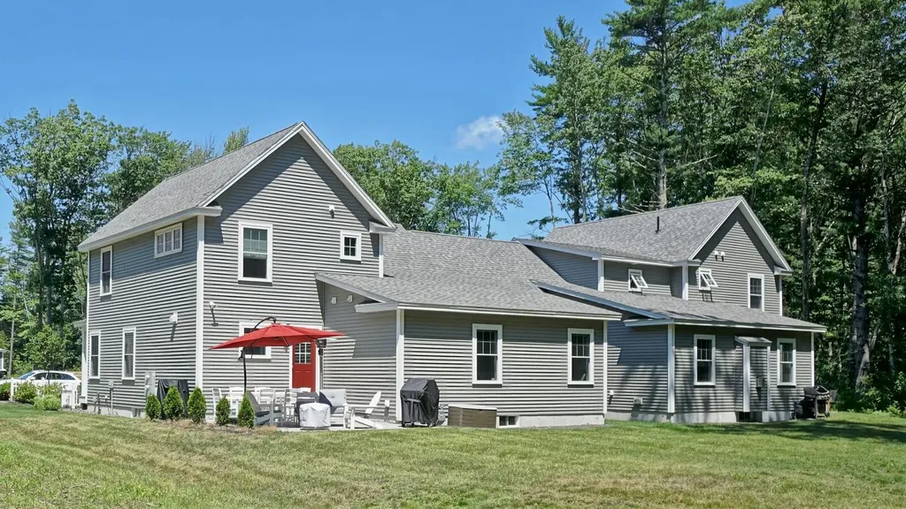 25 Webhannet Place Kennebunk ME 04043