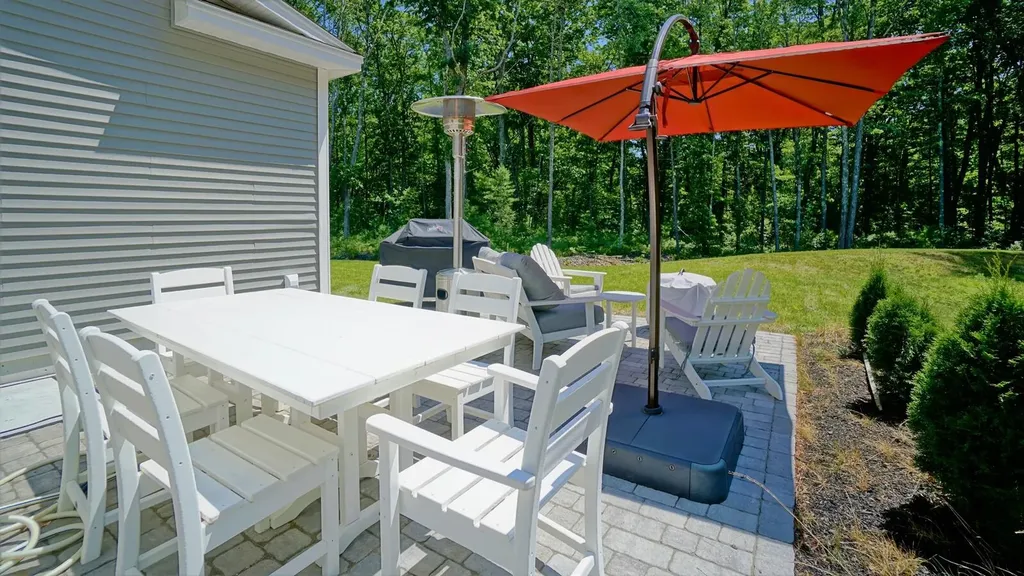 25 Webhannet Place Kennebunk ME 04043